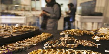 قیمت طلای جهانی با یک اشاره کاهش یافت