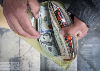 سیگنال سیاسی به بازار ارز و طلا/ تأثیر بازار سرمایه بر قیمت دلار