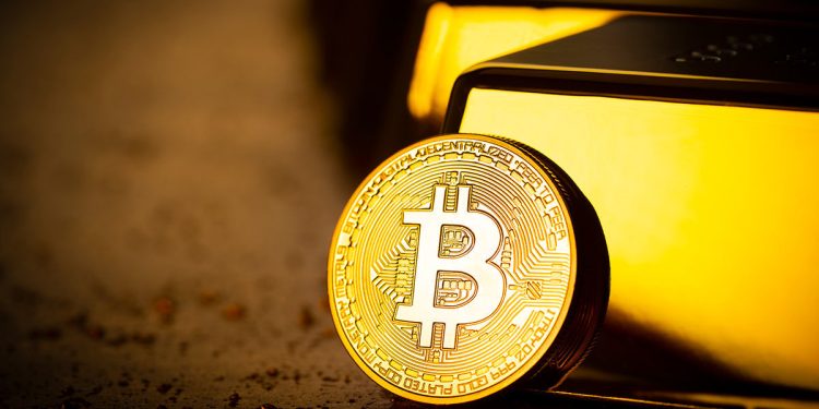 قیمت طلا صعود می کند یا سقوط؟/ ماه بیحاصل برای بیتکوین