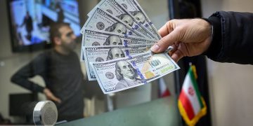 سیگنال ربع سکه به بازار دلار 24 دی/جسارت خرید دلار بیشتر می‌شود؟