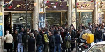 پدیده خطرناک در بازار دلار /کوچ سرمایه گذاران به بازارهای غیردلاری