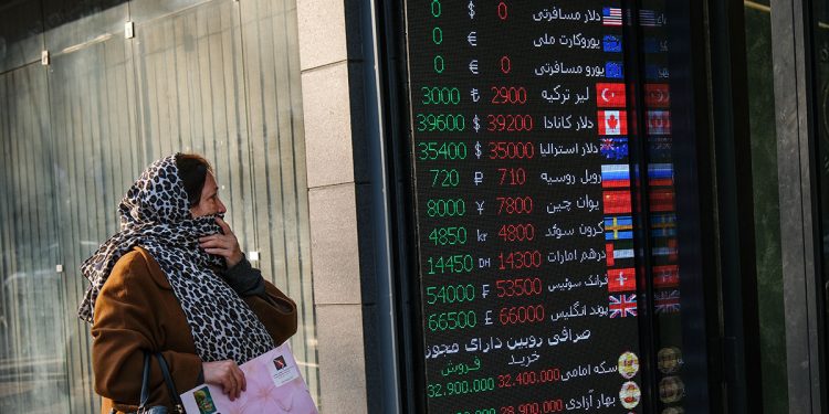 نظریه گروسی در بازار ارز جواب داد؟