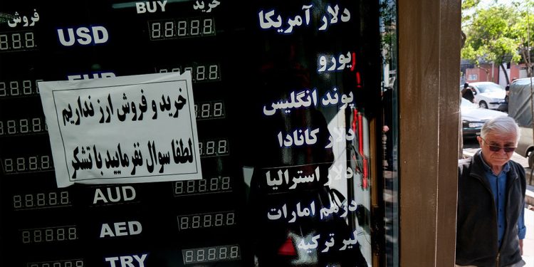 پیش‌بینی قیمت دلار تا پایان اردیبهشت