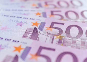 یورو رکورد زد