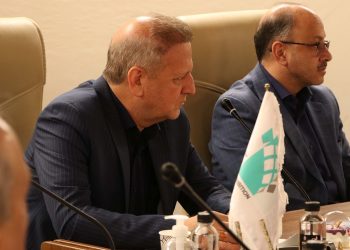 رونمایی از پوستر شانزدهمین نمایشگاه بین المللی طلا اصفهان