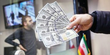 نوسانات دیروز دلار اقتصادی بود یا سیاسی؟