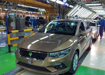 تاثیر پول‌های بلوکه‌شده خودرو در بازار ارز