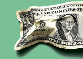 چرا دلار با وجود اخبار مثبت سیاسی ریزش سنگین نکرد؟/ هشدار به خریداران دلار