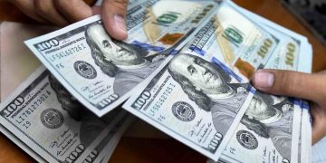 دستاوردهای سفر فرزین قیمت دلار را کاهش می‌دهد؟