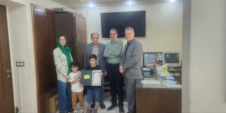 تقدیر از فرزندان ممتاز صنف طلا و جواهر اصفهان