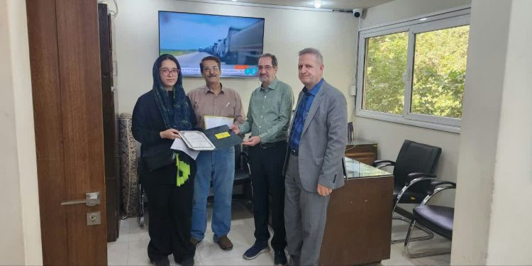 تقدیر از فرزندان ممتاز صنف طلا و جواهر اصفهان