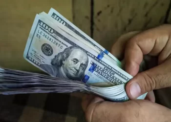 قیمت دلار 26 مهر 1402 / تمدید تحریم‌های تسلیحاتی، محرک رشد دلار می‌شود؟