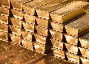 قیمت طلای جهانی در اوج می‌ماند؟