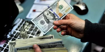 سال ۱۴۰۳ دلار چند می شود؟ / یک پیش بینی از ذخایر ارزی کشور