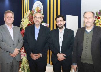 حضور مدیرکل سازمان صمت اصفهان به همراه اعضای هیأت رییسه اتحادیه طلا و جواهر اصفهان در نمایشگاه طلا و جواهر تبریز