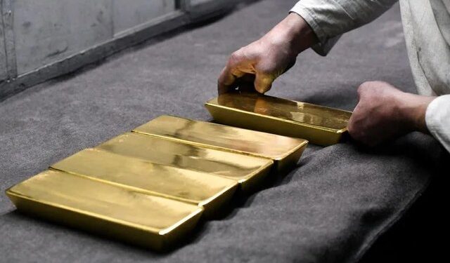 بازار فلزات گرانبها هم طلایی شد