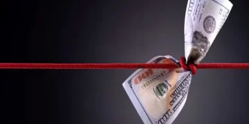 مهار قیمت دلار با سرکوب تقاضای تولیدکنندگان