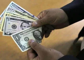 پیش بینی قیمت دلار/ قیمت دلار تا پایان سال سقف‌شکنی می‌کند