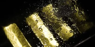 کاهش نسبی قیمت طلا پس از عبور از قله تاریخی