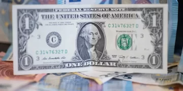قیمت دلار فریز می‌شود؟