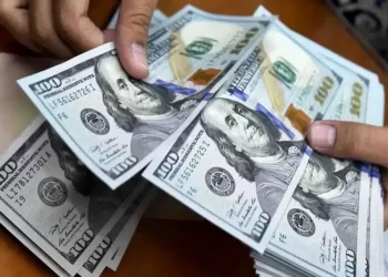 بازار ارز در نوسان/ قیمت دلار گم شد