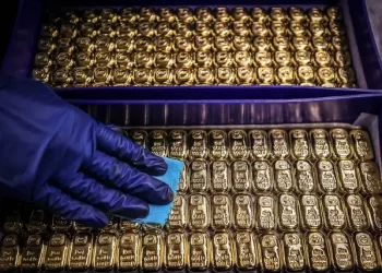 پیش به سوی طلای ۳۰۰۰ دلاری با ریزش دلار