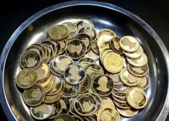 هراس بازار طلا و سکه از ریزش قیمت‌های جهانی/ قیمت سکه هر روز یک کانال از دست داد