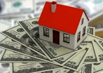 تاثیر افزایش قیمت دلار بر بازار مسکن / خانه گران می‌شود؟