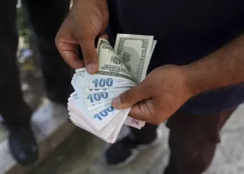 چرا دلار به کانال ۸۴ هزار تومان صعود کرد؟