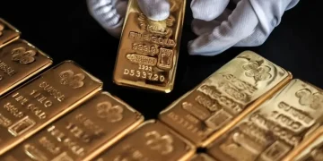 بازگشت طلای جهانی به کانال 3200 دلاری