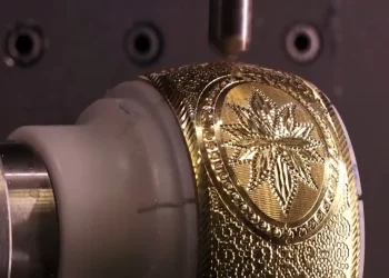 هر کیلوگرم طلا به‌‌‌طور مستقیم برای چهار نفر اشتغال ایجاد می‌کند