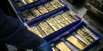 طلای جهانی در مسیر کاهش قیمت