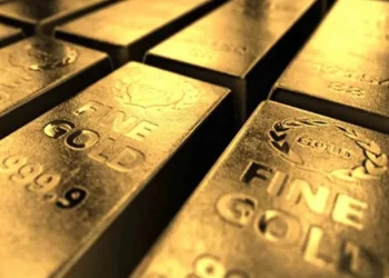 قیمت طلای جهانی در قله ماندنی شد