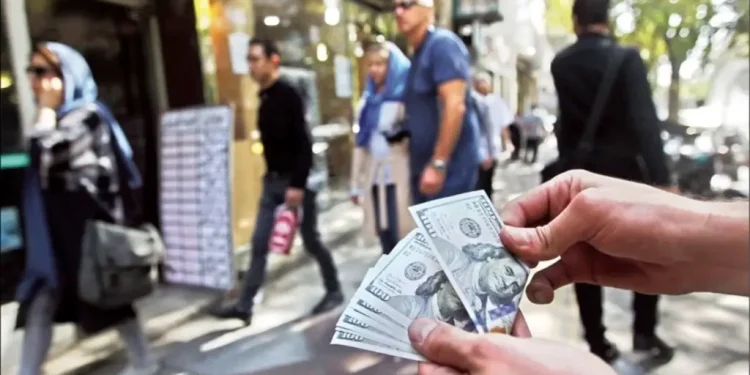 اثر فروش خانه در قیمت ارز؟