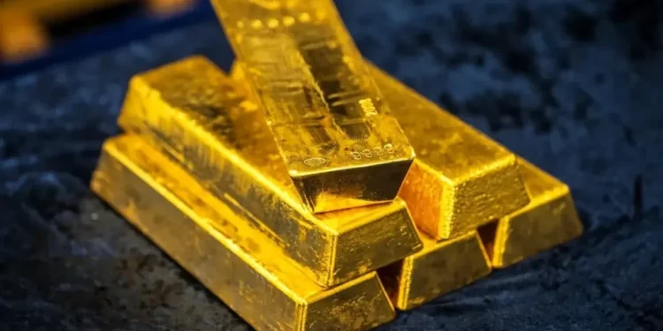 طلا در مسیر ۳۷۰۰ دلاری؟