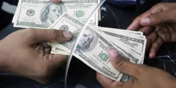 آیا توافق قاهره قیمت دلار را زیر مرز ۱۰۰ هزار تومان نگاه می‌دارد؟