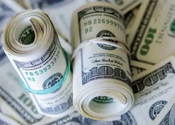 پشت پرده اصلاح قیمت دلار / بازارساز از اخبار و شایعات برای جهت‌دهی به قیمت‌ها بهره می‌برد