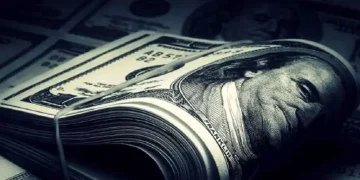 3 ضلع مثلث فشار بر دلار / افزایش قیمت دلار در رشد افسارگسیخته نقدینگی ریشه دارد