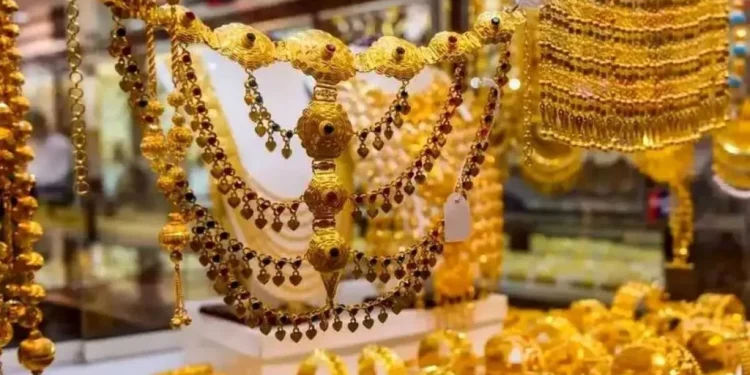 قیمت طلا تا پایان سال 2026 صعودی است / بی‌ثباتی قیمت‌ها، دلار طلا را 157 هزار تومانی کرد
