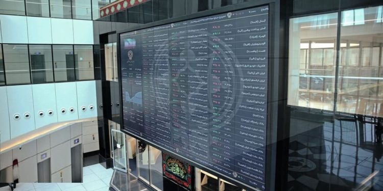 بورس در بحرانی‌ترین شرایط 30 سال اخیر است!