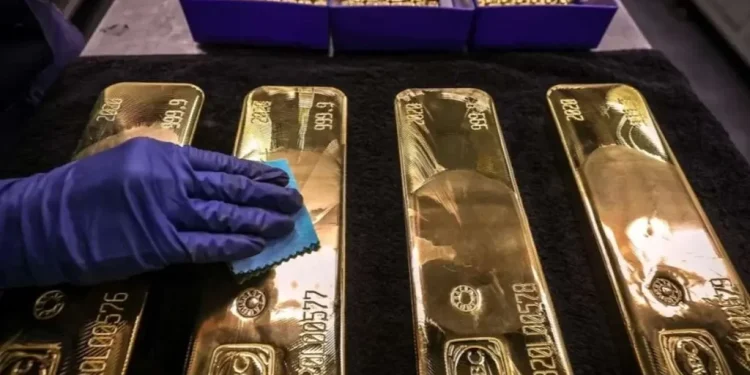 رفتار دوگانه بانکهای مرکزی در بازار طلا ۲۰۲۶