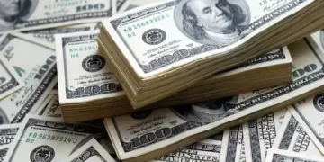 کف قیمت دلار در سناریوی توافق 150 هزار تومان است / اثر تورم تا پایان سال در قیمت دلار منعکس می‌شود