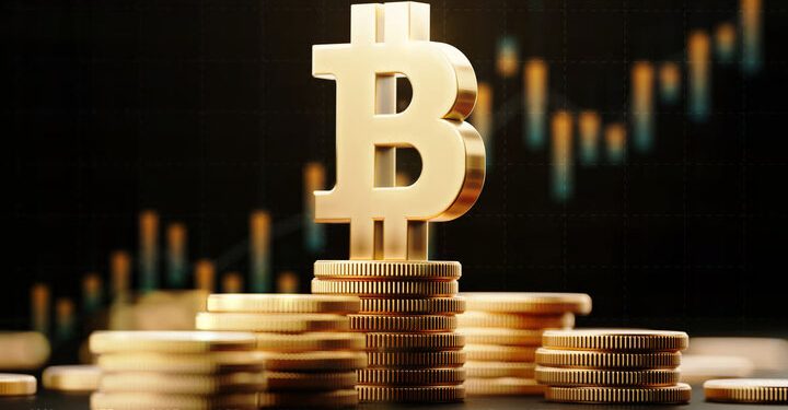 افت ۵۰ درصدی قیمت بیت‌کوین؛ فرصت خرید یا آغاز دوره نزولی؟