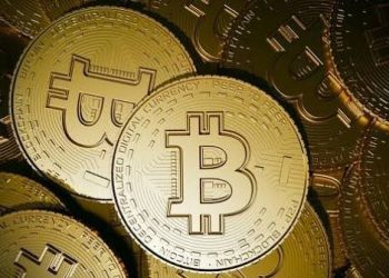 بیت‌کوین از مرز ۸۰ هزار دلار عقب‌نشینی کرد