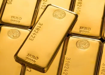 عقب‌نشینی قیمت طلا در بازار جهانی