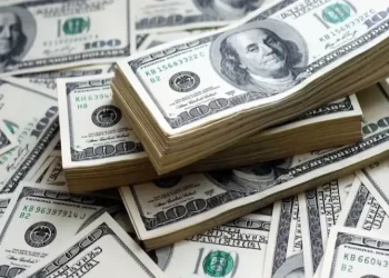 قیمت دلار به ۳۰۰ هزار تومان خواهد رسید؟
