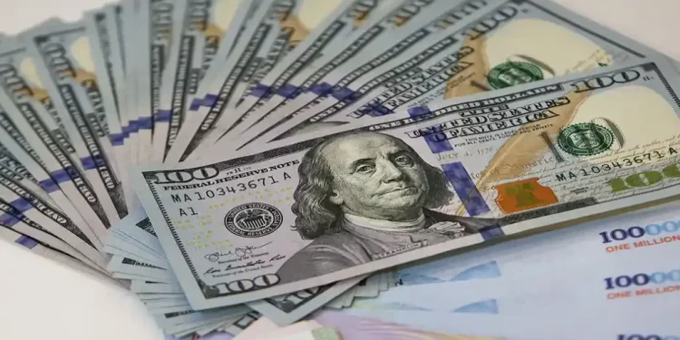با تداوم شرایط فعلی، قیمت دلار تا آبان ۲۷۰ هزار تومان می‌شود