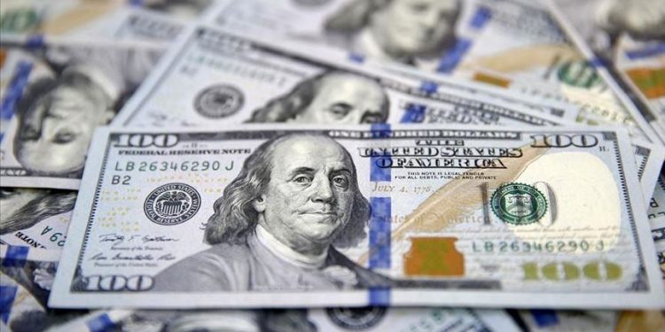 سیگنال مستقیم همتی به دلار؛ «نرخ فعلی کف بازار نیست»